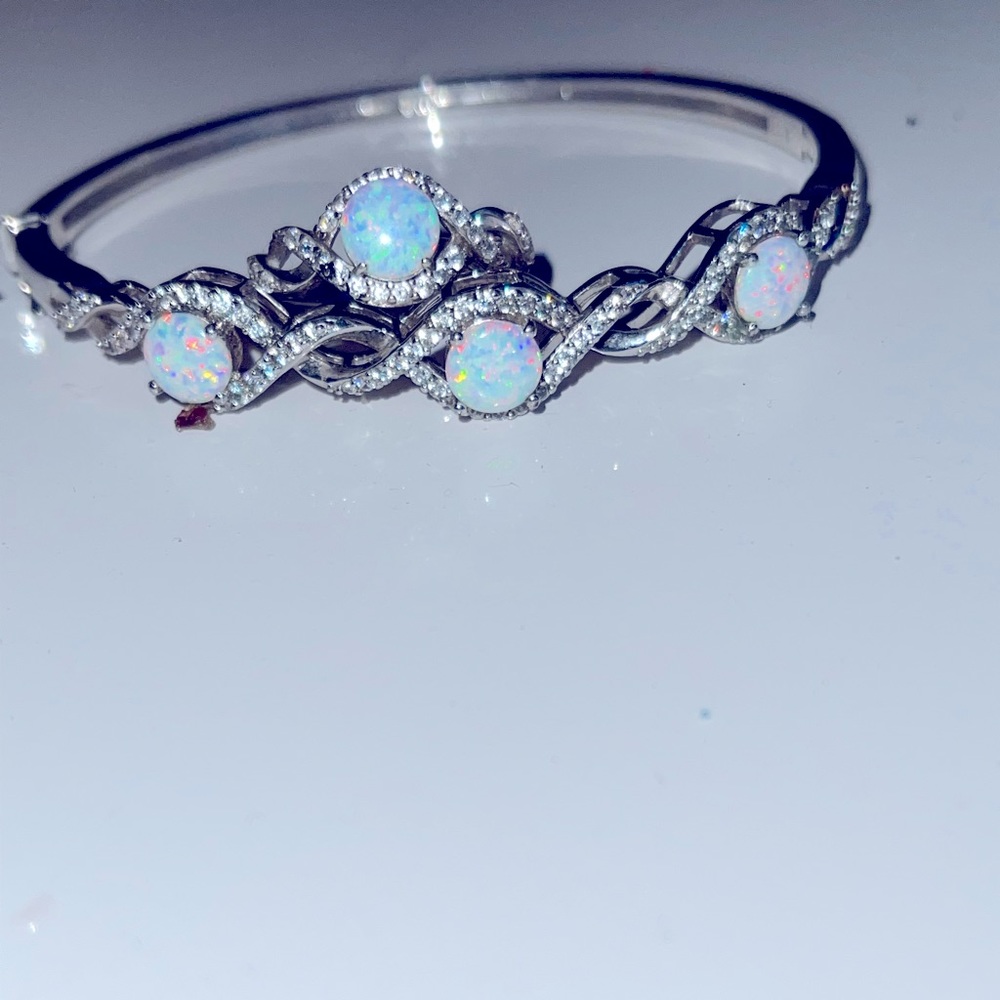 Size 7 ring and bracket DEAL